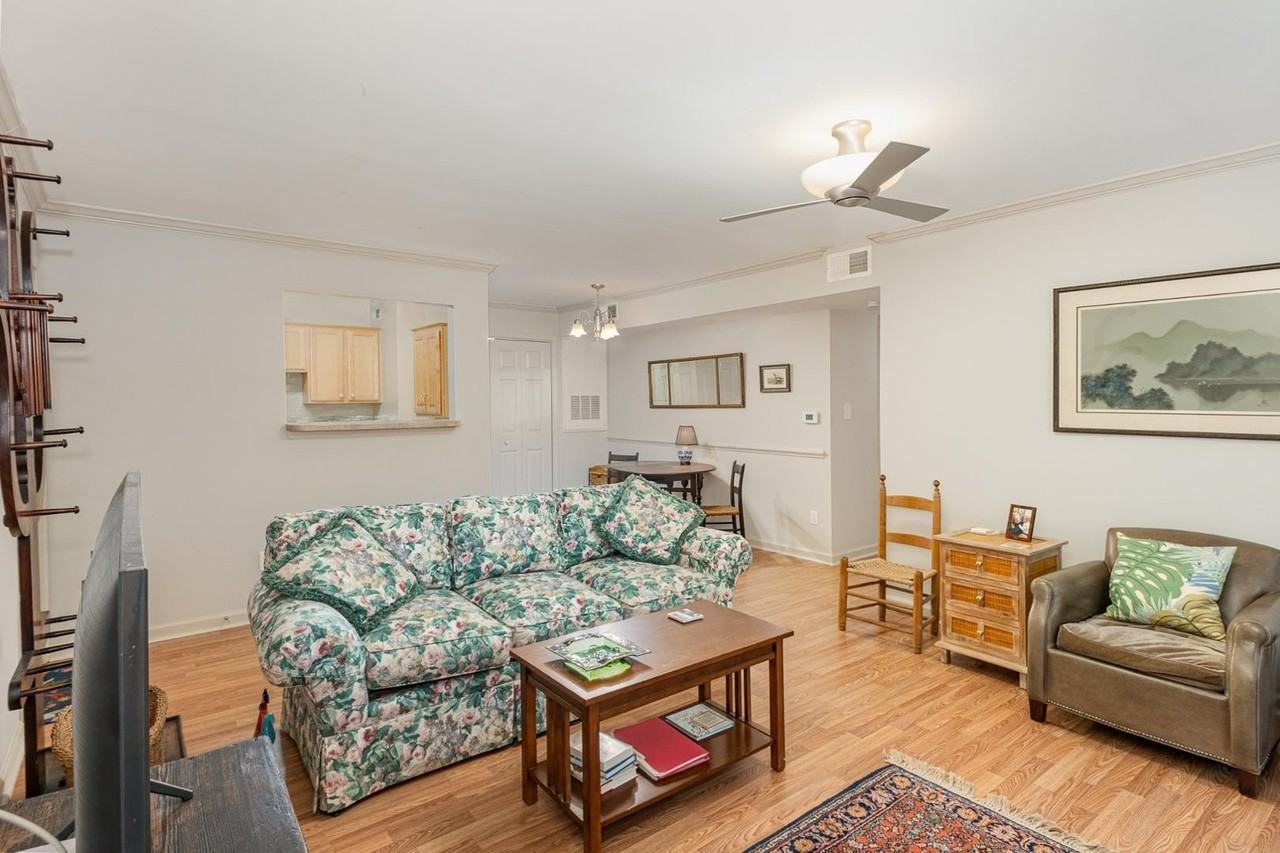 2216 Myron Dr #102 - Photo 4 of 25