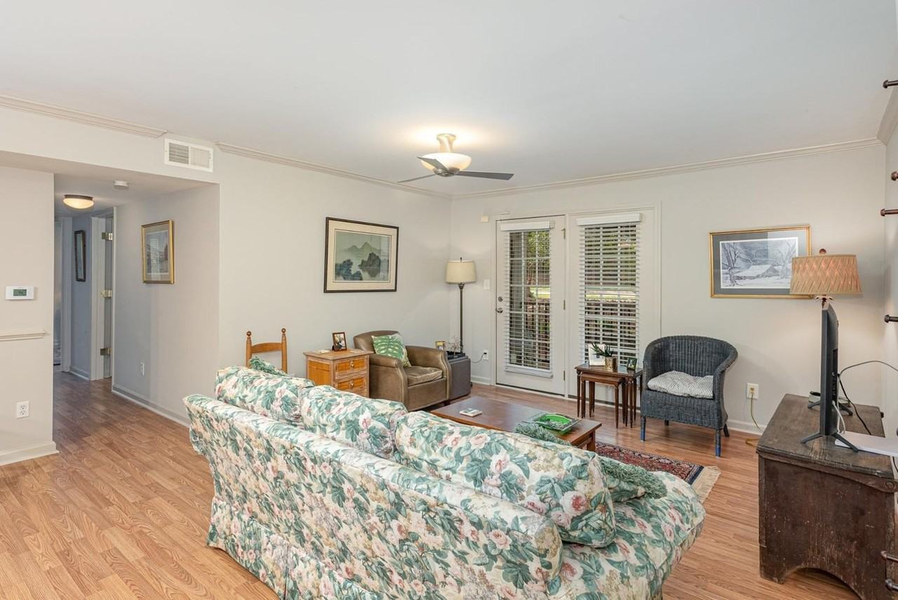 2216 Myron Dr #102 - Photo 6 of 25