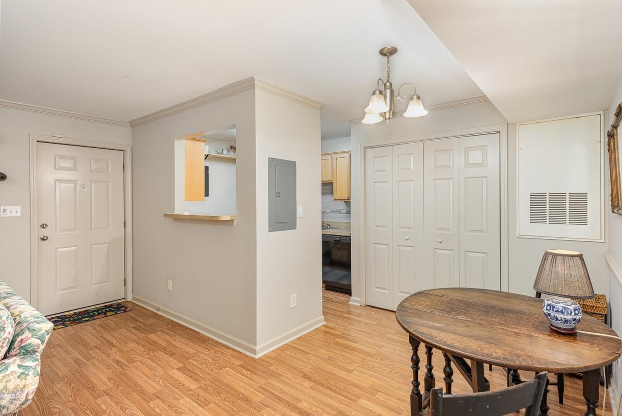 2216 Myron Dr #102 - Photo 7 of 25