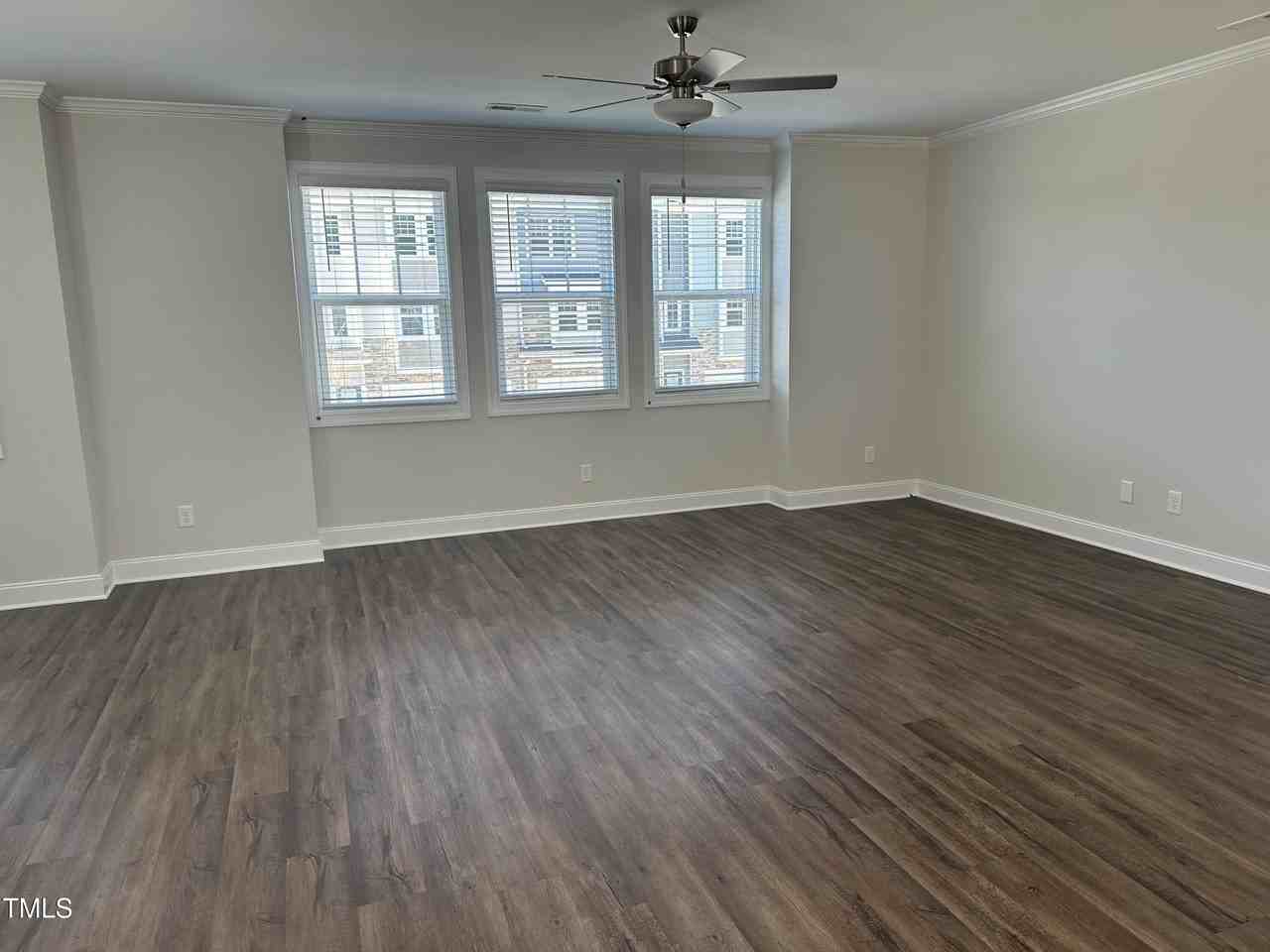 5300 River Reach Dr - Photo 2 of 27