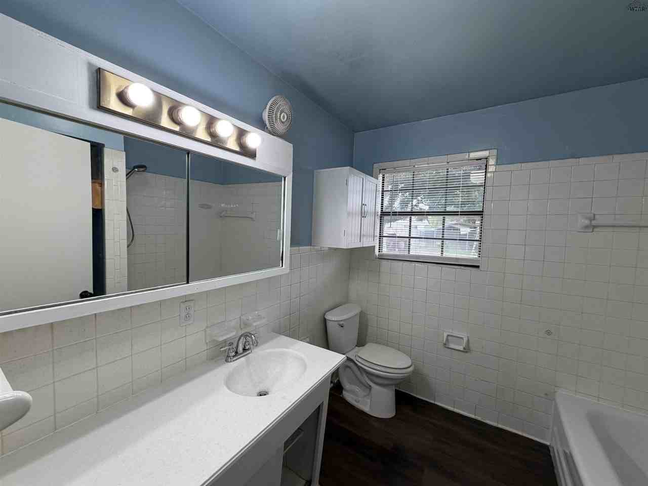 4130 Moffett Ave - Photo 7 of 11