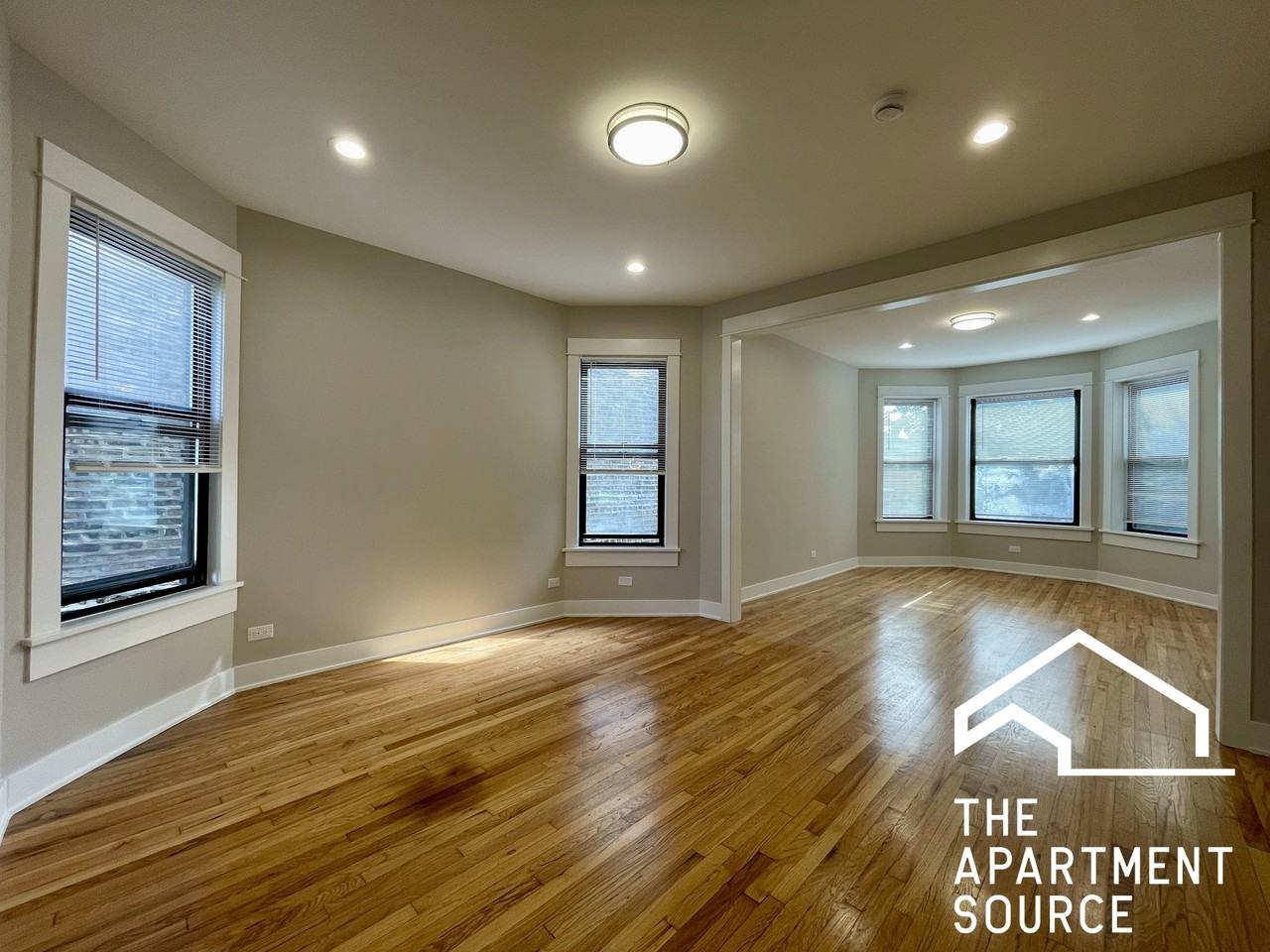 2143 N Keystone Ave #2 - Photo 4 of 25