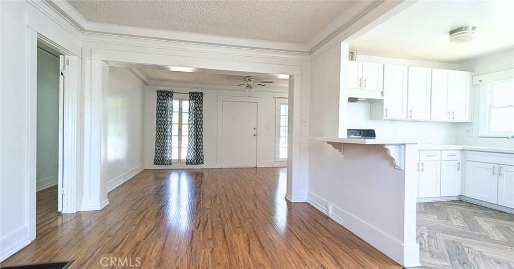 233 W I St #1 - Photo 2 of 10