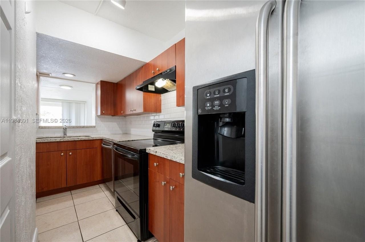 9220 Fontainebleau Blvd #202 - Photo 7 of 28