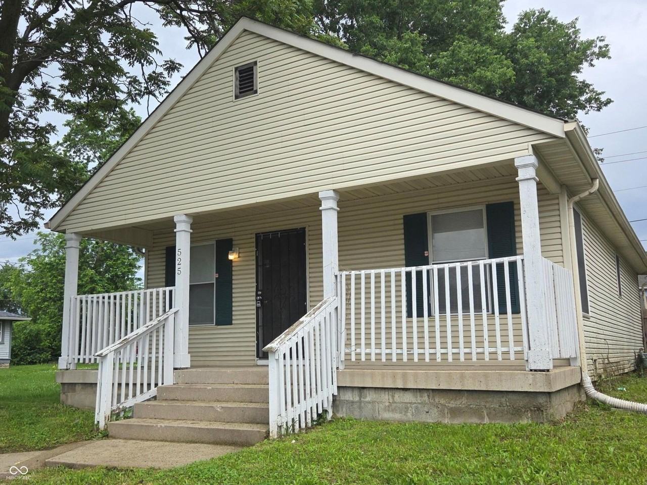 525 N Belmont Ave - Photo 3 of 18