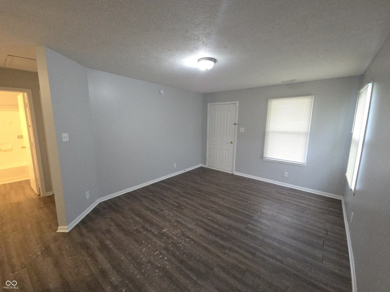 525 N Belmont Ave - Photo 6 of 18
