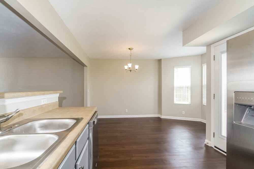 2636 Apostle Ln - Photo 7 of 15