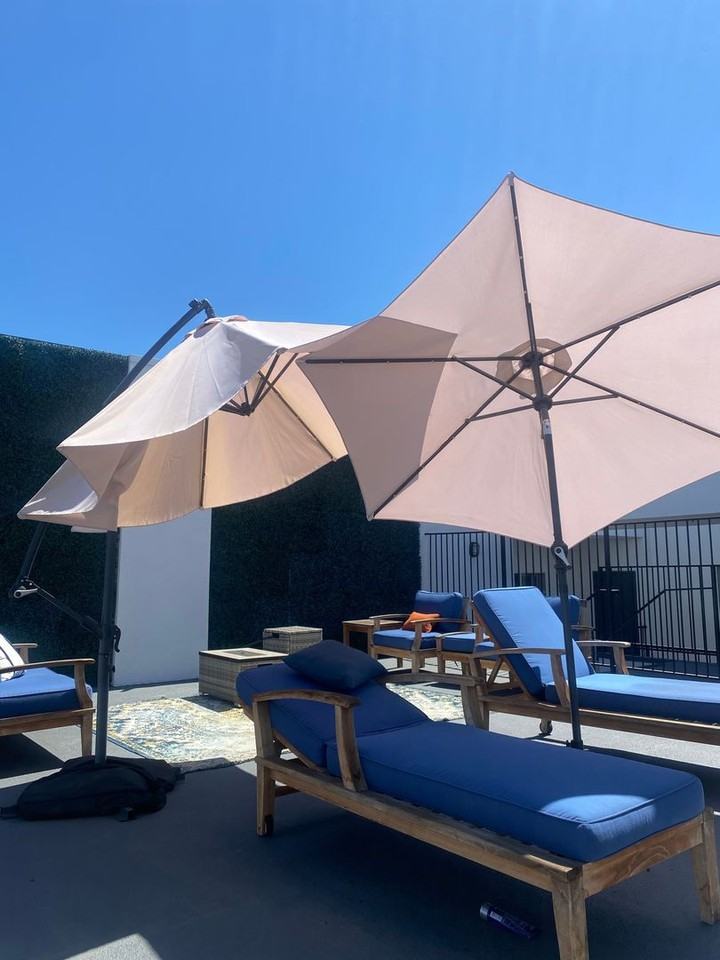 Chateau Toluca Apartments - Photo 4 of 34