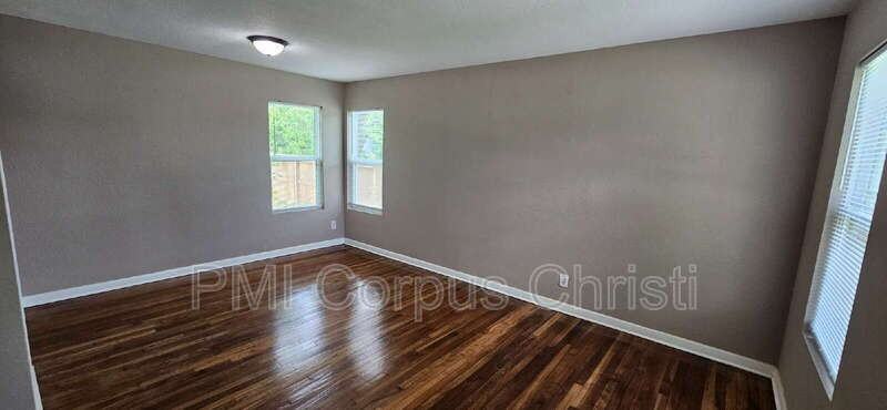 638 Sharon Dr - Photo 3 of 21