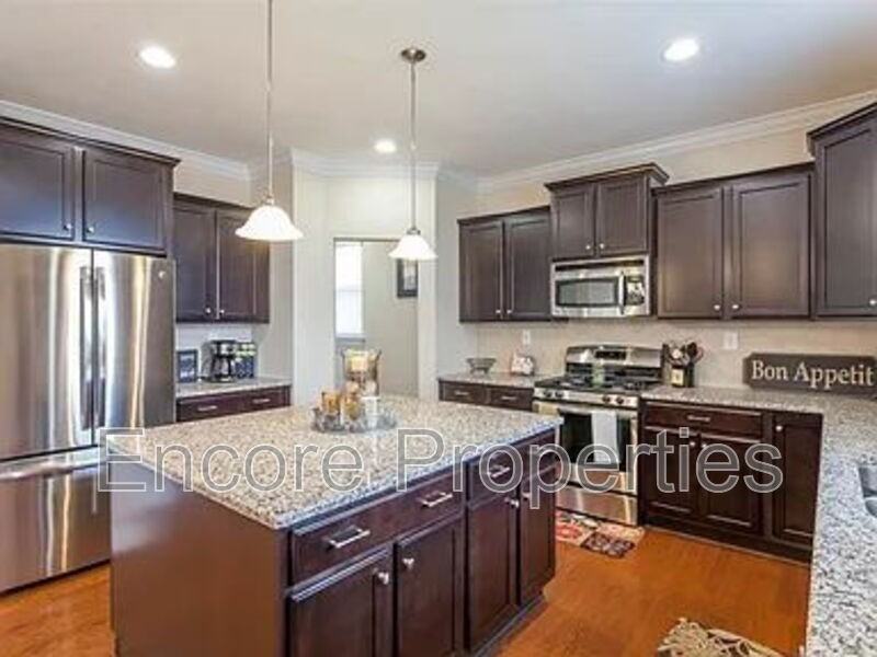 708 Glenville Lake Dr - Photo 4 of 9