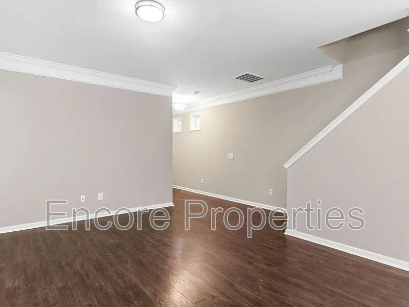 1228 Brown Velvet Ln - Photo 7 of 20