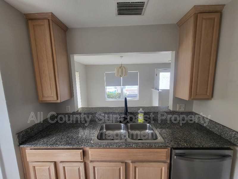 3874 Mariner Dr - Photo 3 of 12