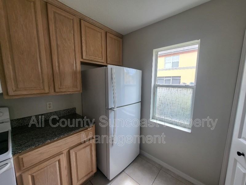 3874 Mariner Dr - Photo 5 of 12