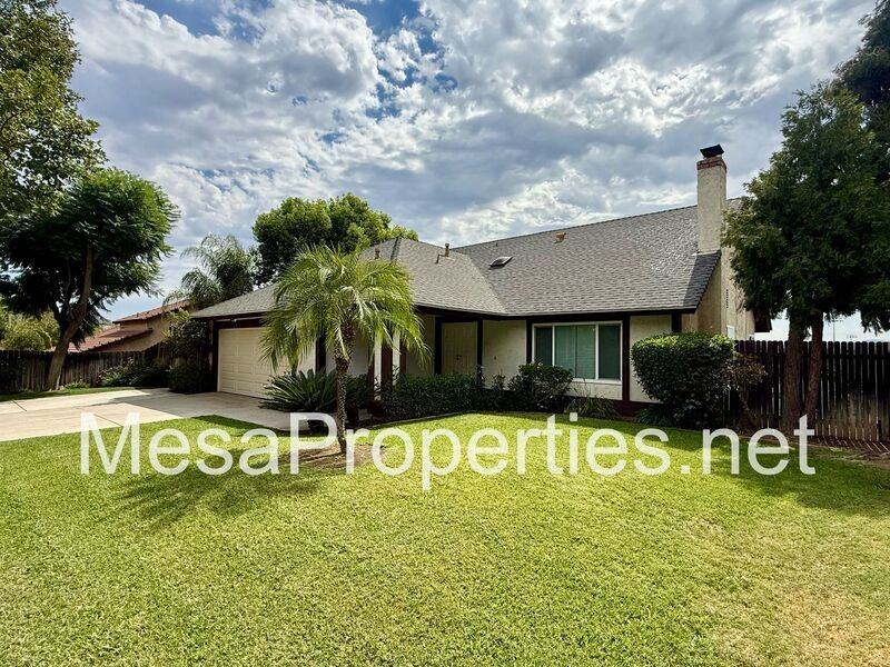 12392 Whistler St - Photo 3 of 39