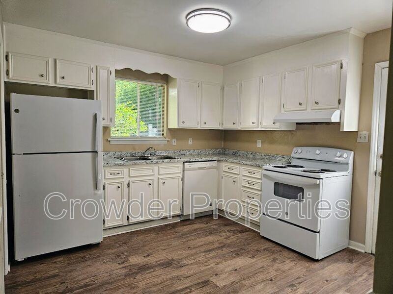 6815 Water Mill Ct - Photo 4 of 13