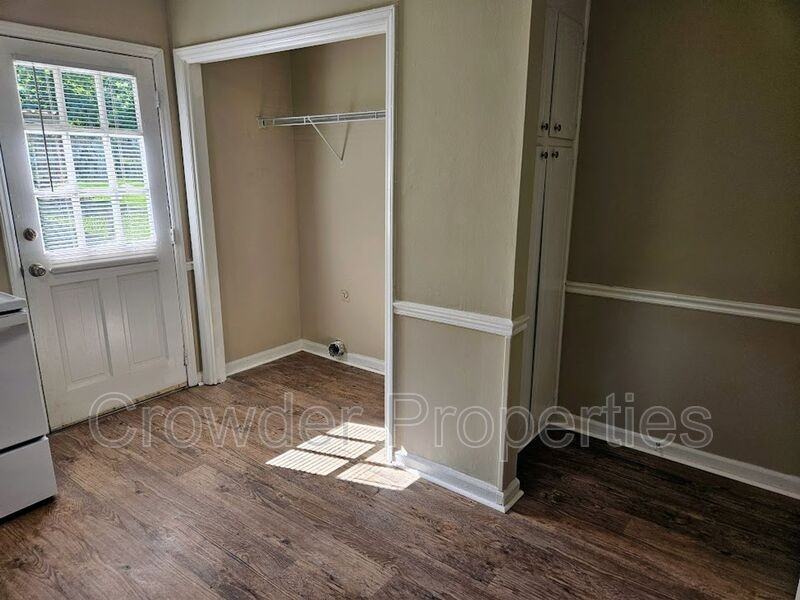 6815 Water Mill Ct - Photo 5 of 13