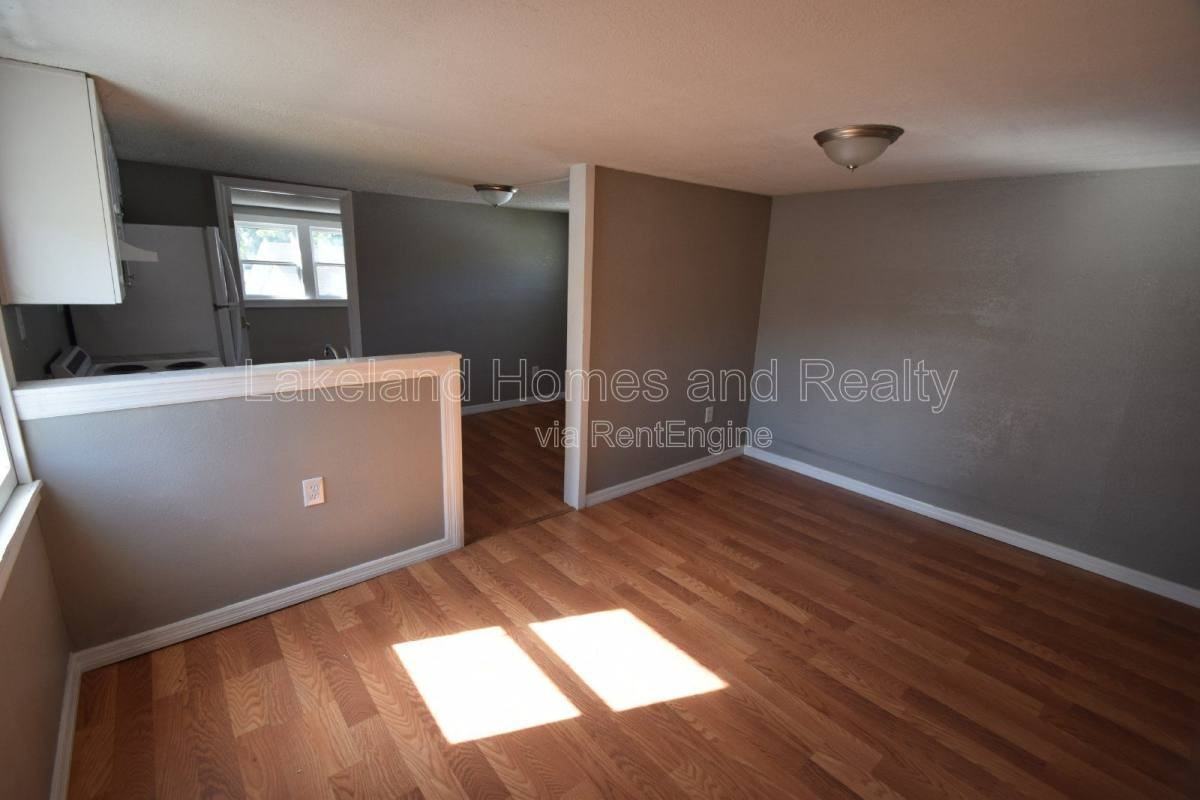 1060-1 2 E Wabash St - Photo 6 of 10
