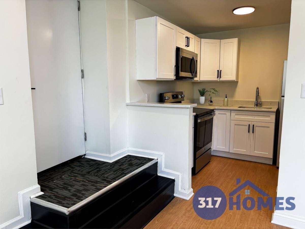 3466 Carrollton Ave #102 - Photo 3 of 10