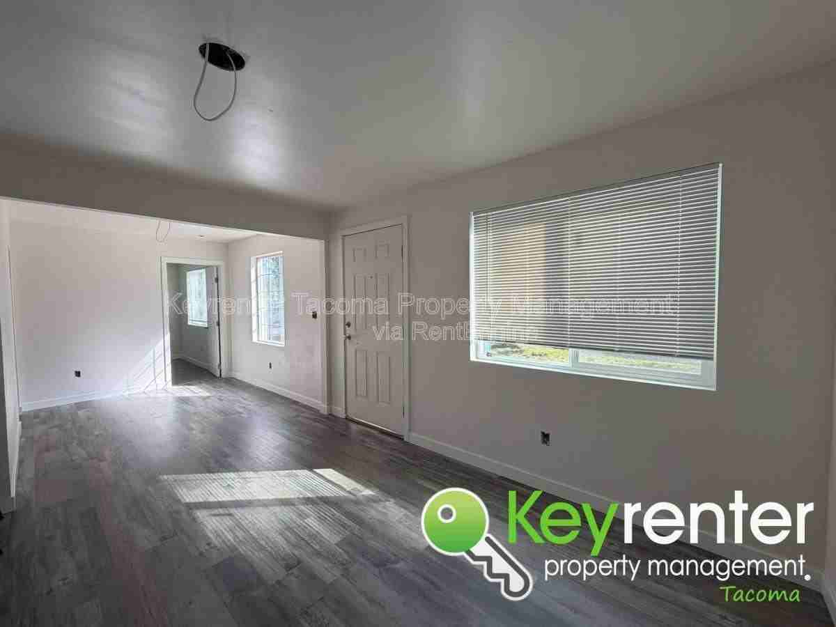 9010 Rose Rd Sw - Photo 2 of 6