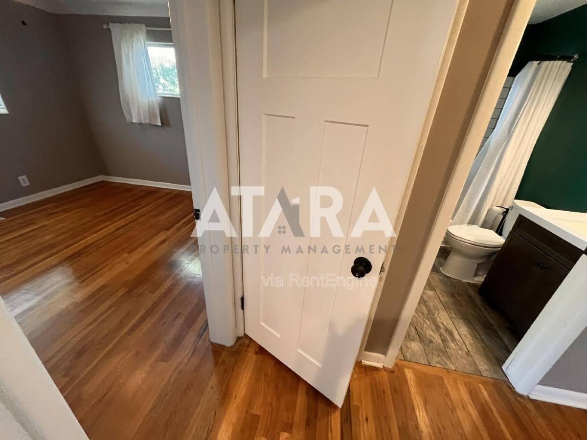 8696 S 1645 E - Photo 6 of 8