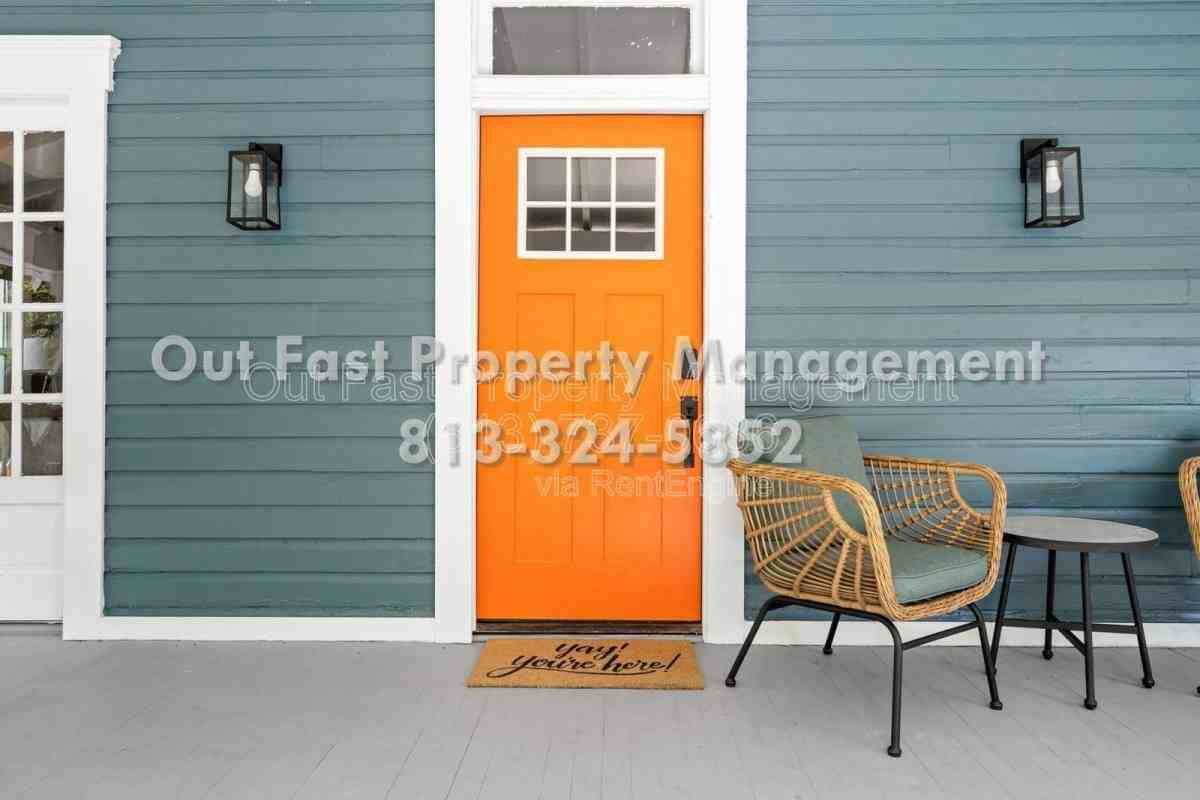 3014 N Morgan St - Photo 3 of 10