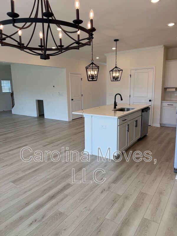 903A Gibbons St - Photo 7 of 50