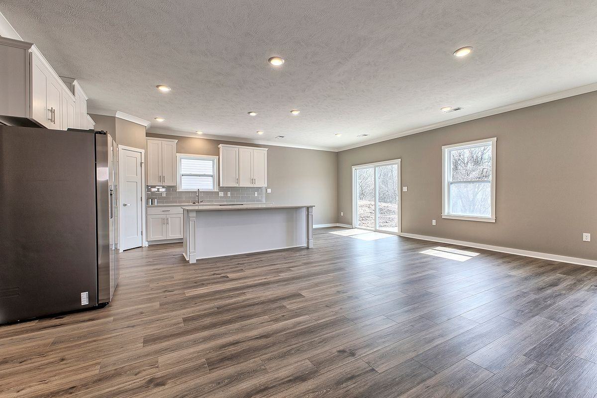 287 Olivia Dr - Photo 3 of 19