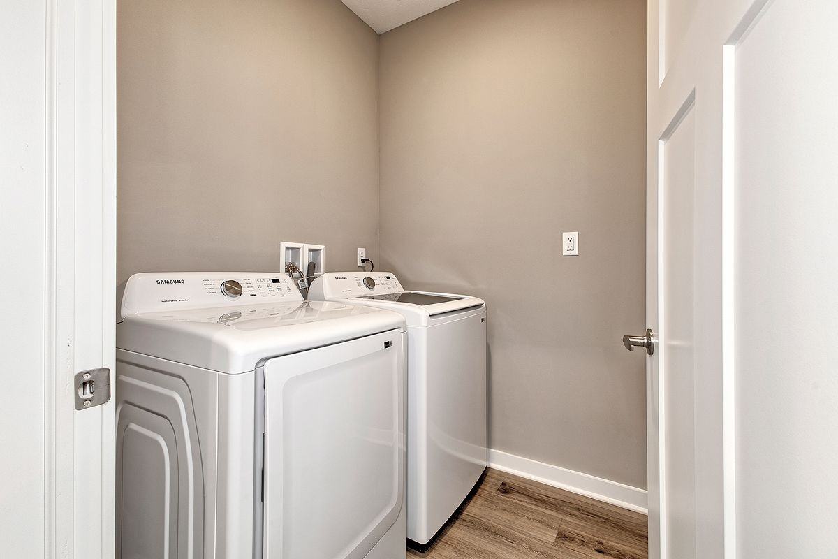 287 Olivia Dr - Photo 5 of 19