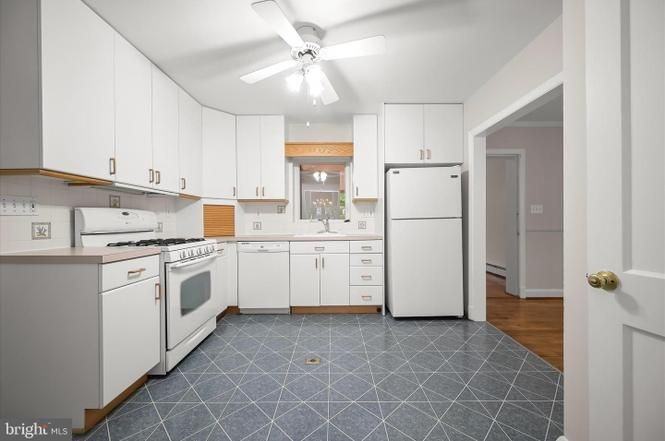 11 Seminole Ave - Photo 7 of 29