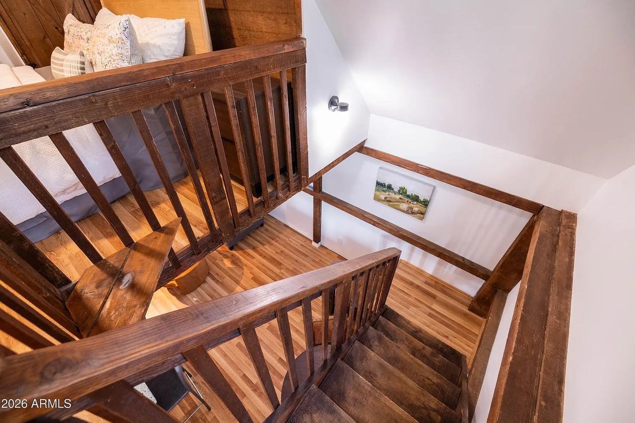 30 W Edgemont Ave #1-2R - Photo 3 of 3
