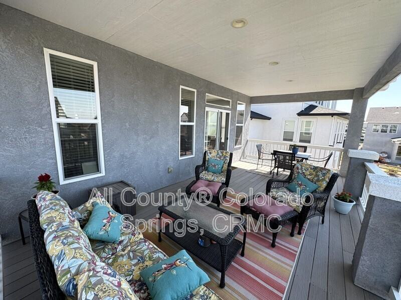 5755 Marlee Dr - Photo 3 of 33