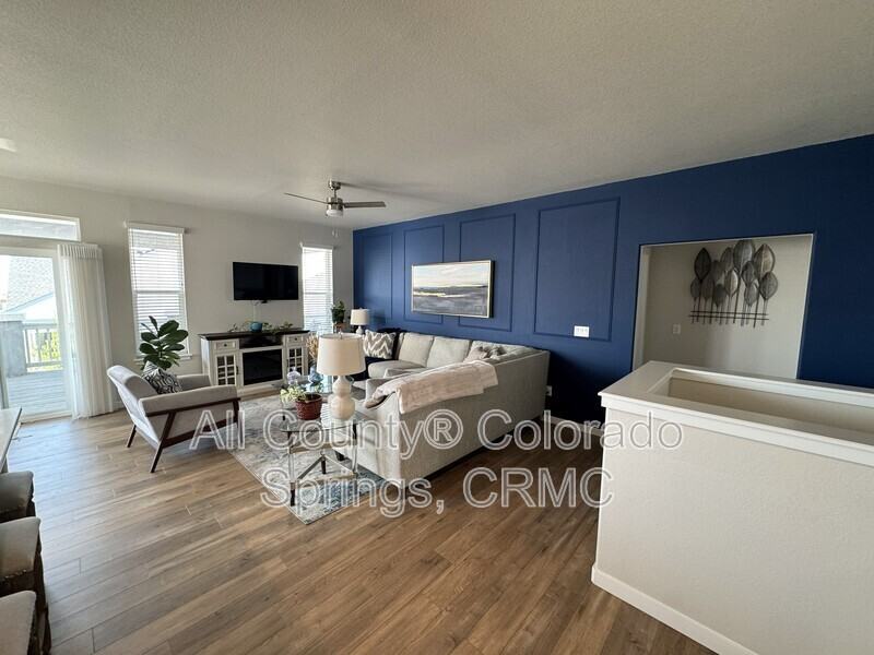 5755 Marlee Dr - Photo 5 of 33
