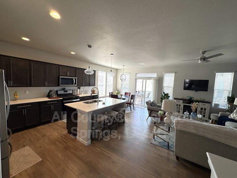 5755 Marlee Dr - Photo 6 of 33