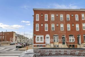 featured image of 339 E 25th St #1