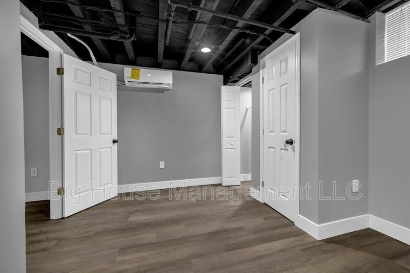 339 E 25th St #1 - Photo 4 of 30