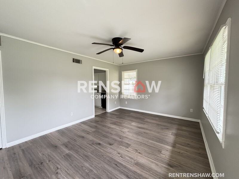 828 Harvey Cv - Photo 5 of 21