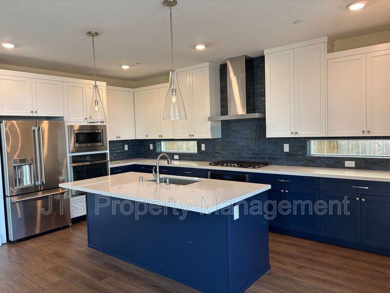 12086 Mircado Way - Photo 5 of 27