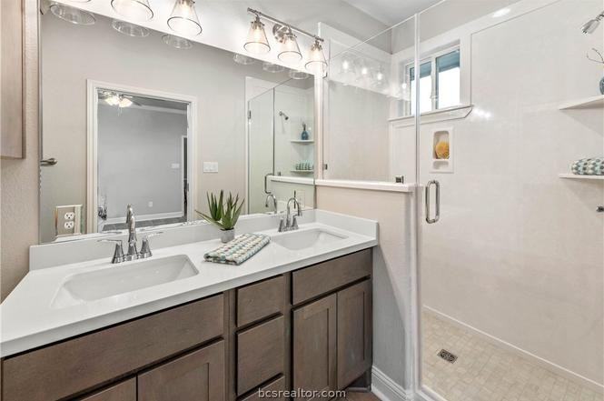 1311 Mcqueeny Dr #NA - Photo 5 of 8