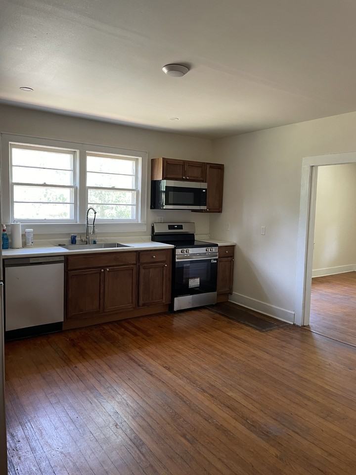 298 Werts St #NA - Photo 4 of 15