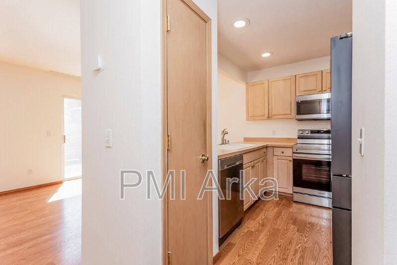 10522 Se 264th St #A3 - Photo 4 of 17