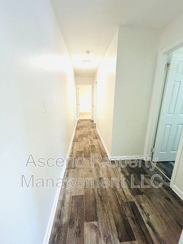 1102 N Hickory St #A - Photo 4 of 7