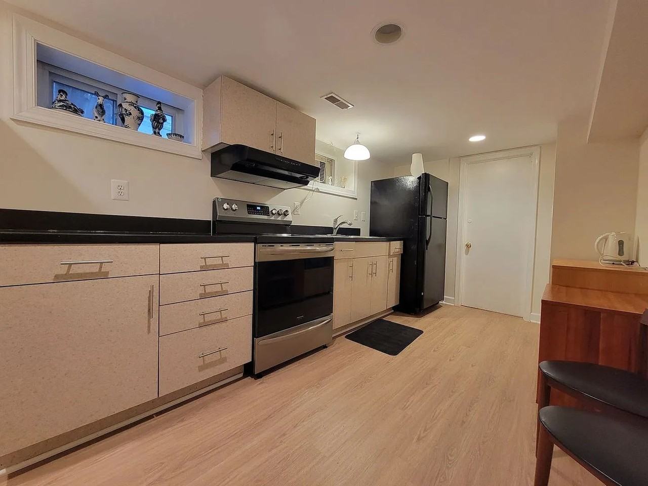 1418 44th St Nw ##Nw - Photo 7 of 16