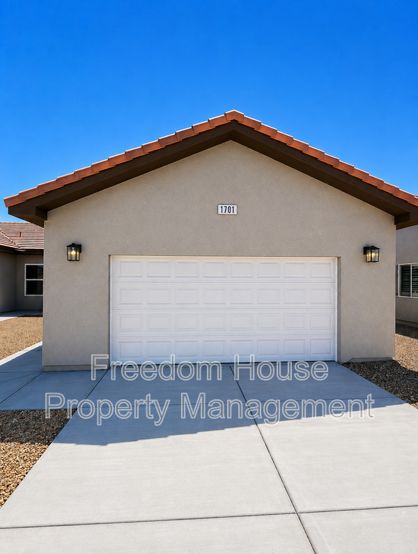 1701 Sycamore Ave - Photo 2 of 16