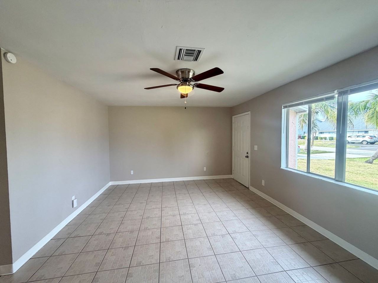 712 Sw 3rd Ct - Photo 7 of 20