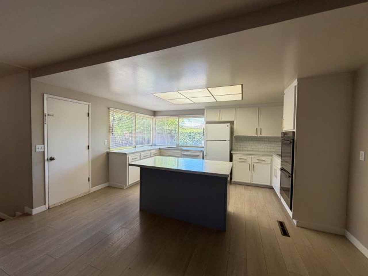 1795 Cardel Way - Photo 6 of 15