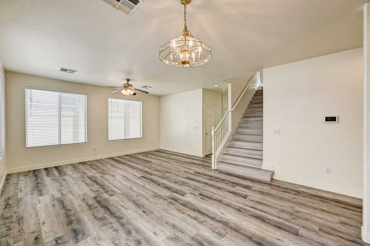 6182 Tillman Crest Ave - Photo 5 of 38