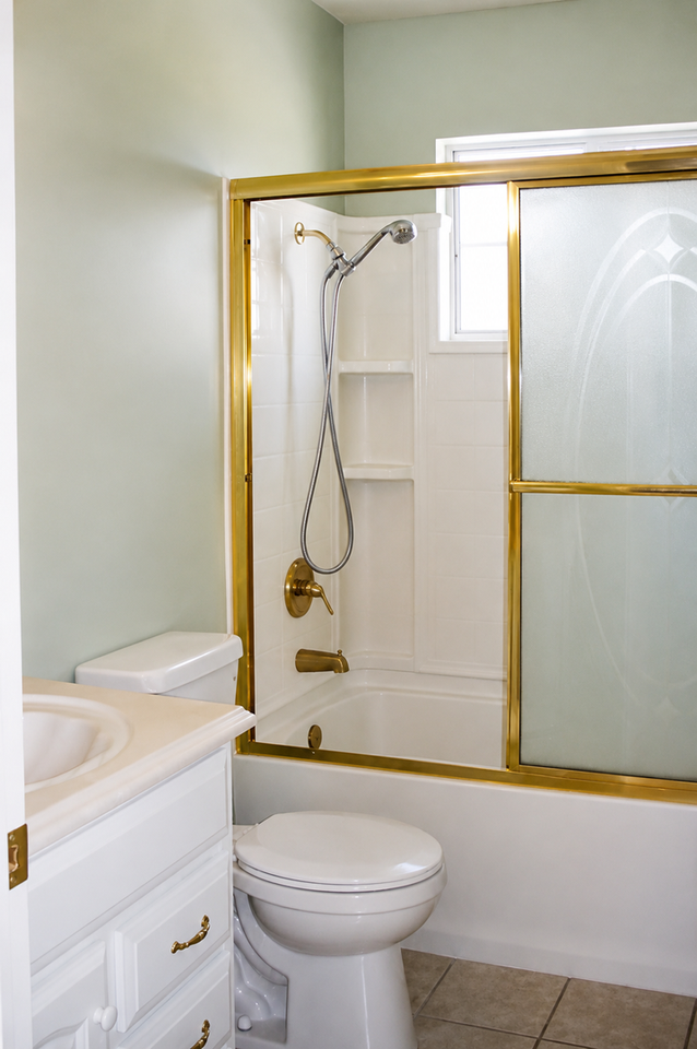 5720 11th St - Photo 6 of 8