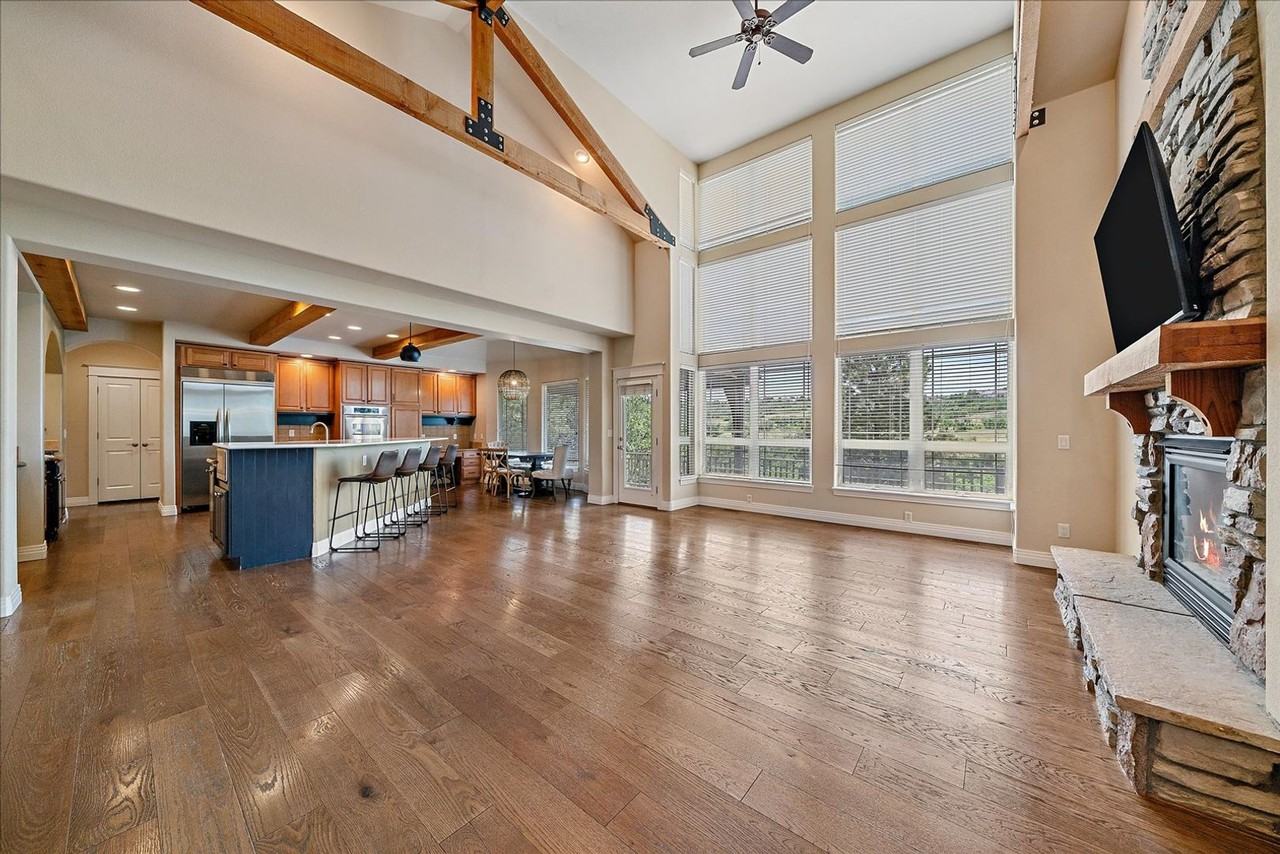6265 Diamond Ridge Pkwy - Photo 2 of 50
