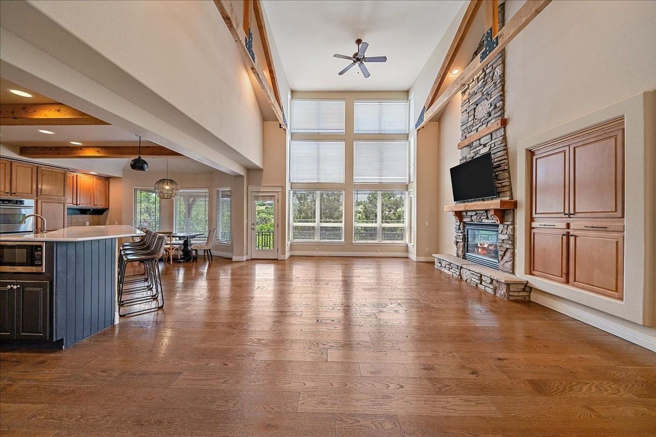 6265 Diamond Ridge Pkwy - Photo 4 of 50