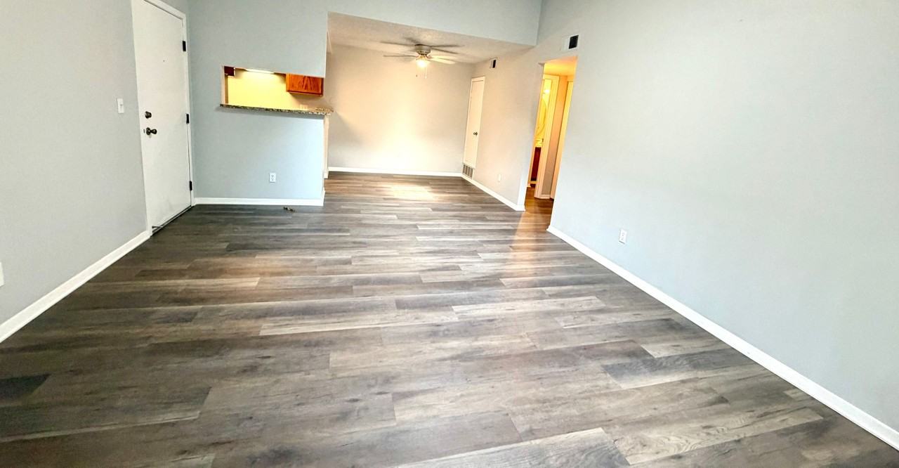 908 S Walden Way #203 - Photo 4 of 19